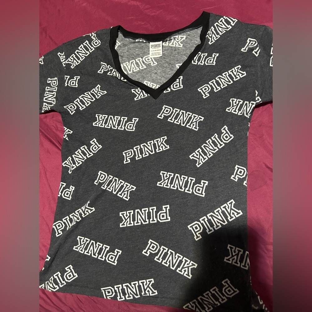 Victoria Secret PINK tee
